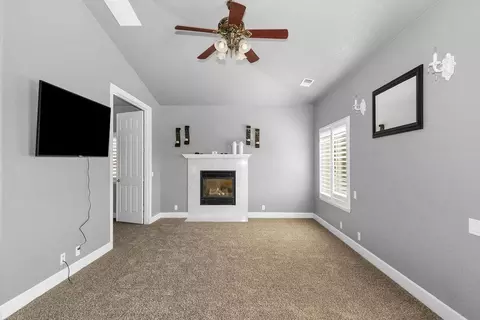 Living - 2248 Cherry Tree Ln, Riverbank, CA 95367 photo 6 of 6