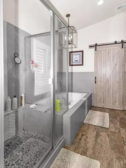 Bath - 2248 Cherry Tree Ln, Riverbank, CA 95367 photo 10 of 10