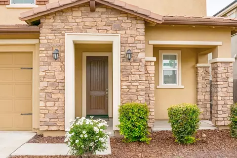 3853 Banyan Tree Dr, Modesto, CA 95355 photo 4