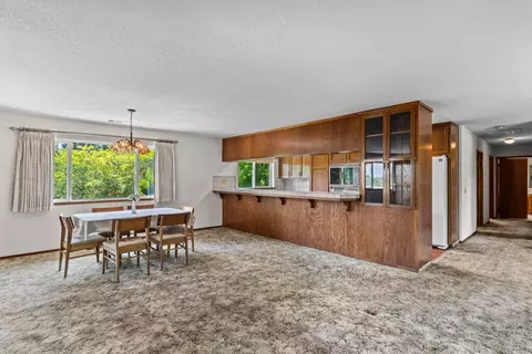 Dining - 20592 Ayers Rd, Escalon, CA 95320 photo 1 of 4