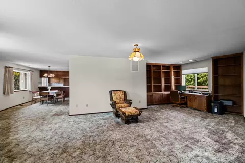 Living - 20592 Ayers Rd, Escalon, CA 95320 photo 5 of 8