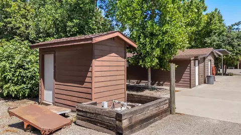 Exterior - 20592 Ayers Rd, Escalon, CA 95320 photo 21 of 23