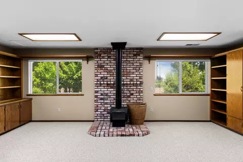 Living - 20592 Ayers Rd, Escalon, CA 95320 photo 8 of 8