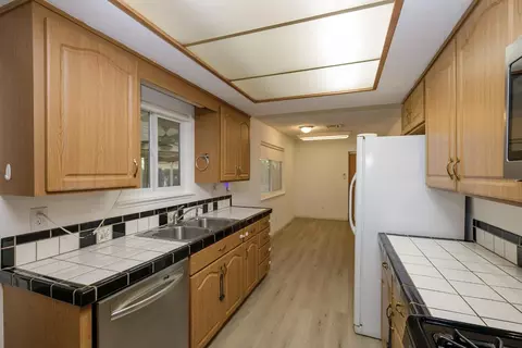 Kitchen - 2704 Aston Ct, Modesto, CA 95355 photo 4 of 4