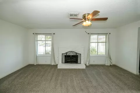 Living - 2704 Aston Ct, Modesto, CA 95355 photo 4 of 7