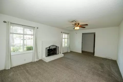 Living - 2704 Aston Ct, Modesto, CA 95355 photo 5 of 7
