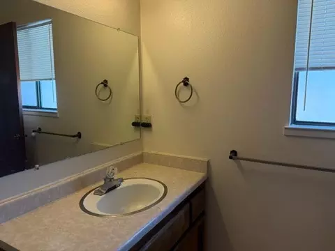 Bath - 4022 Arrowhead St, Copperopolis, CA 95228 photo 3 of 3