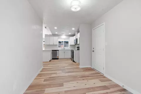 Entry Way - 1129 La Mesa St, Escalon, CA 95320 photo 1 of 1