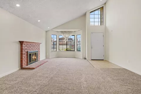 Living - 1130 Williams, Hercules, CA 94547 photo 2 of 9