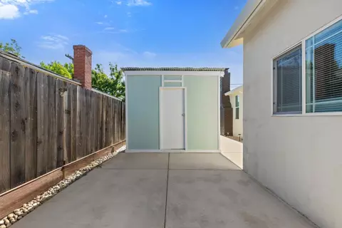 Exterior - 209 Charles Ave, Manteca, CA 95336 photo 9 of 12