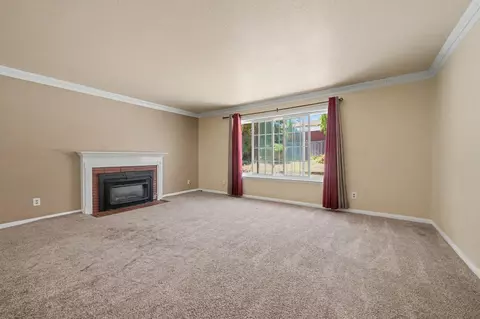Living - 195 Judy Dr, Sutter Creek, CA 95685 photo 4 of 7
