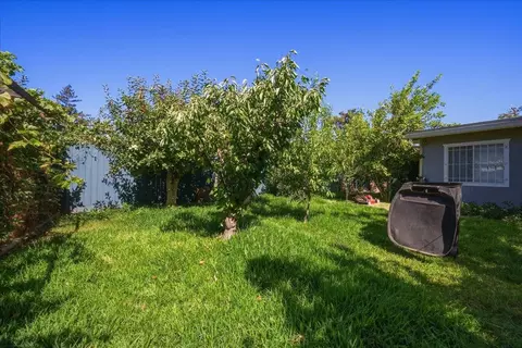 Exterior - 5444 North Ave, Carmichael, CA 95608 photo 6 of 7