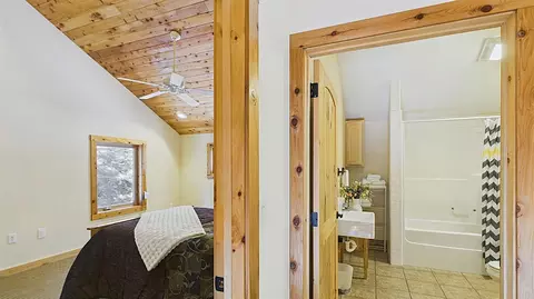 Entry Way - 1404 Karock Rd, Dorrington, CA 95223 photo 4 of 4