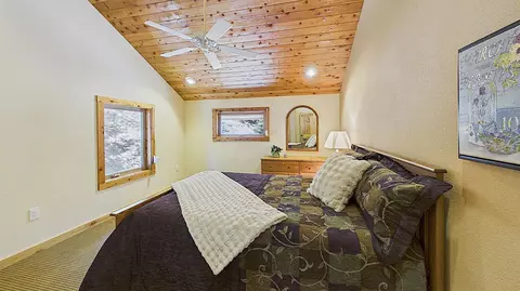Bedroom - 1404 Karock Rd, Dorrington, CA 95223 photo 8 of 8