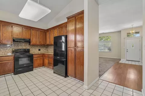 Entry Way - 802 E Augusta St, Woodbridge, CA 95258 photo 1 of 1