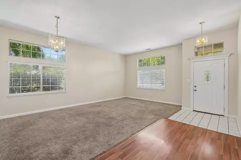 Living - 802 E Augusta St, Woodbridge, CA 95258 photo 3 of 6