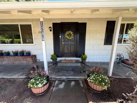 1704 Devonshire Rd, Sacramento, CA 95864