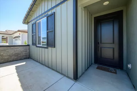 437 Young Dr, Winters, CA 95694 photo 4