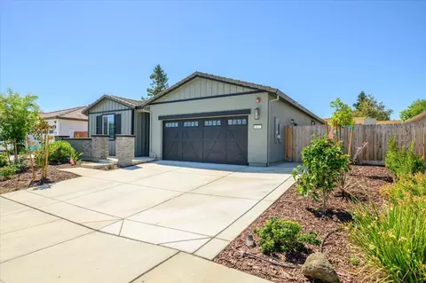 437 Young Dr, Winters, CA 95694 photo 3