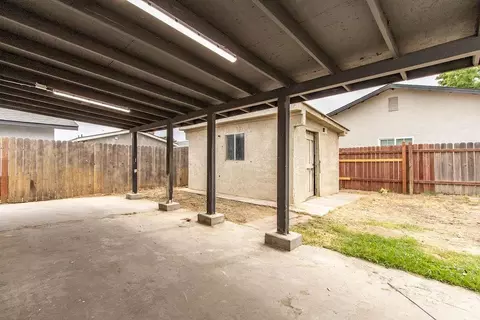 Exterior - 5112 Clark St, Keyes, CA 95328 photo 4 of 9