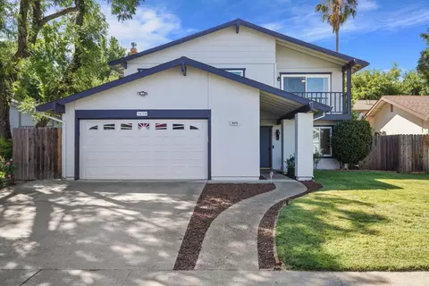 9470 Mira Del Rio Dr, Sacramento, CA 95827