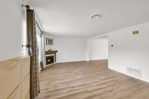Living - 4848 El Cemonte Ave #5, Davis, CA 95618 photo 2 of 4