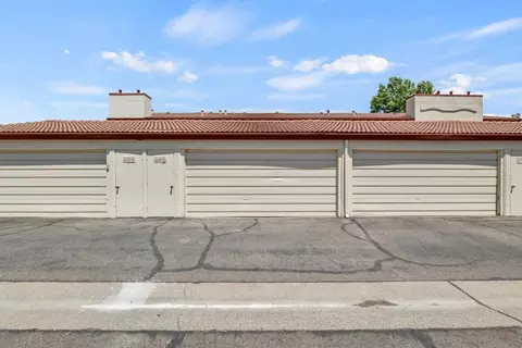 Exterior - 4848 El Cemonte Ave #5, Davis, CA 95618 photo 3 of 7