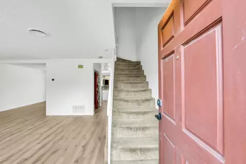 Entry Way - 4848 El Cemonte Ave #5, Davis, CA 95618 photo 1 of 3