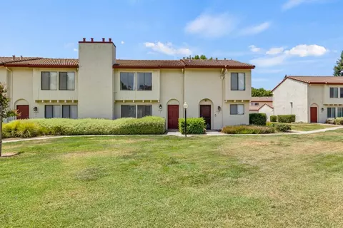 Exterior - 4848 El Cemonte Ave #5, Davis, CA 95618 photo 7 of 7