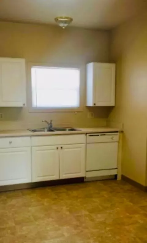 419 13th St, Modesto, CA 95354 photo 2