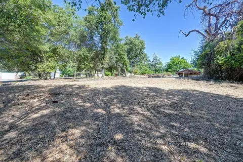 Exterior - 6405 Palm Dr, Carmichael, CA 95608 photo 5 of 16