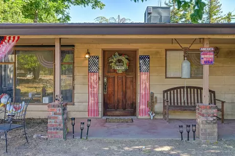 Exterior - 6405 Palm Dr, Carmichael, CA 95608 photo 11 of 16