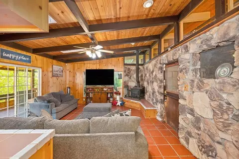 Living - 6405 Palm Dr, Carmichael, CA 95608 photo 1 of 7