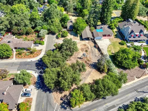 View/Area - 6405 Palm Dr, Carmichael, CA 95608 photo 6 of 8