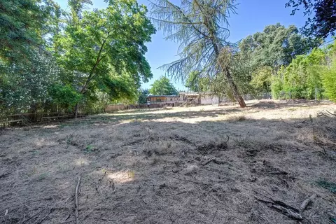 Exterior - 6405 Palm Dr, Carmichael, CA 95608 photo 12 of 16