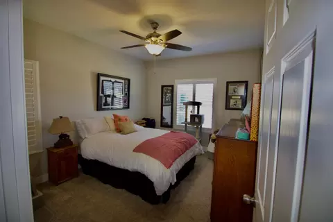 912 Bogarin Ln, Ripon, CA 95366 photo 8