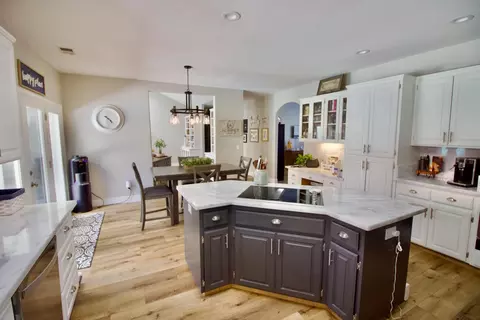 912 Bogarin Ln, Ripon, CA 95366 photo 5