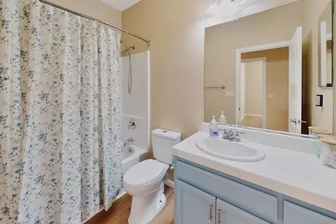 Bath - 1901 Fall River Dr, Linda, CA 95901 photo 2 of 3