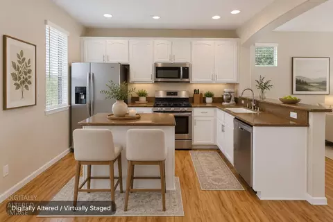 Kitchen - 1901 Fall River Dr, Linda, CA 95901 photo 3 of 11