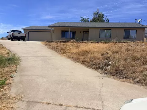 3665 Huckleberry Ln, Valley Springs, CA 95252