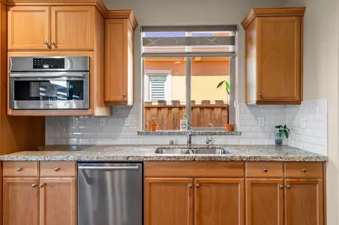 Kitchen - 3482 Rapallo Way, Manteca, CA 95337 photo 6 of 8