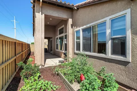 Exterior - 3482 Rapallo Way, Manteca, CA 95337 photo 7 of 13