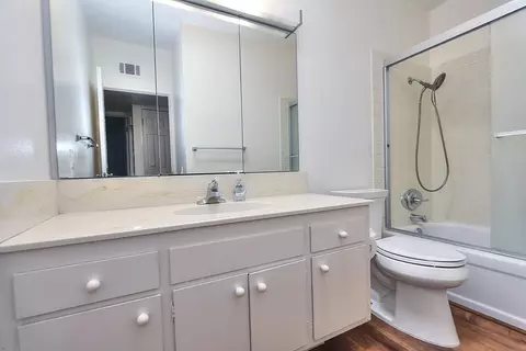 Bath - 4929 Clear Cir, Carmichael, CA 95608 photo 7 of 7