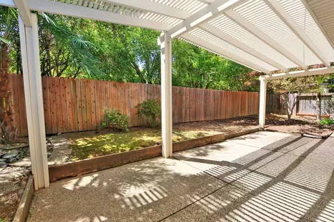 Exterior - 4929 Clear Cir, Carmichael, CA 95608 photo 11 of 17