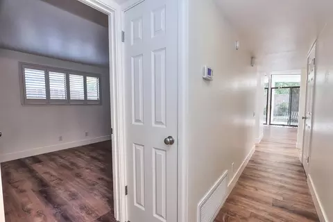 Entry Way - 4929 Clear Cir, Carmichael, CA 95608 photo 2 of 2