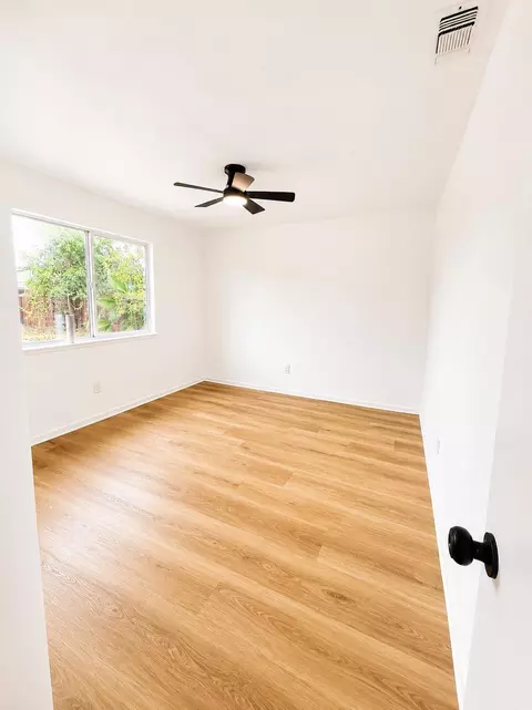Bedroom - 4372 Evelyn Dr, Olivehurst, CA 95961 photo 3 of 5