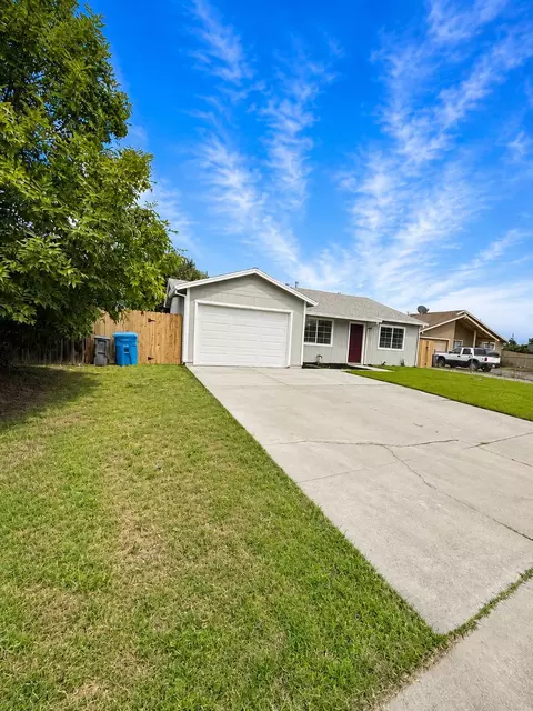 Exterior - 4372 Evelyn Dr, Olivehurst, CA 95961 photo 3 of 8