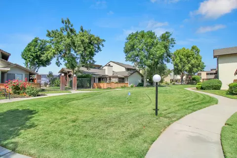 Exterior - 762 E Milgeo Ave, Ripon, CA 95366 photo 10 of 11
