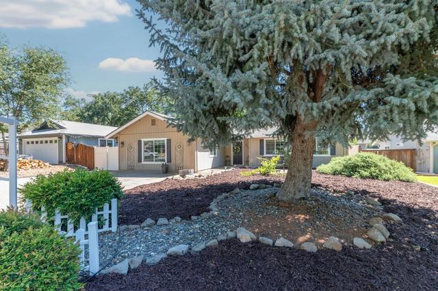 646 Rocky Hill Rd, Murphys, CA 95247