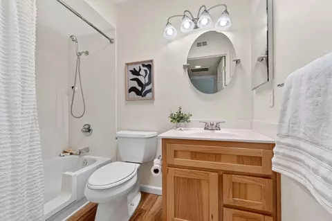 Bath - 2318 E 8th St, Davis, CA 95618 photo 1 of 1